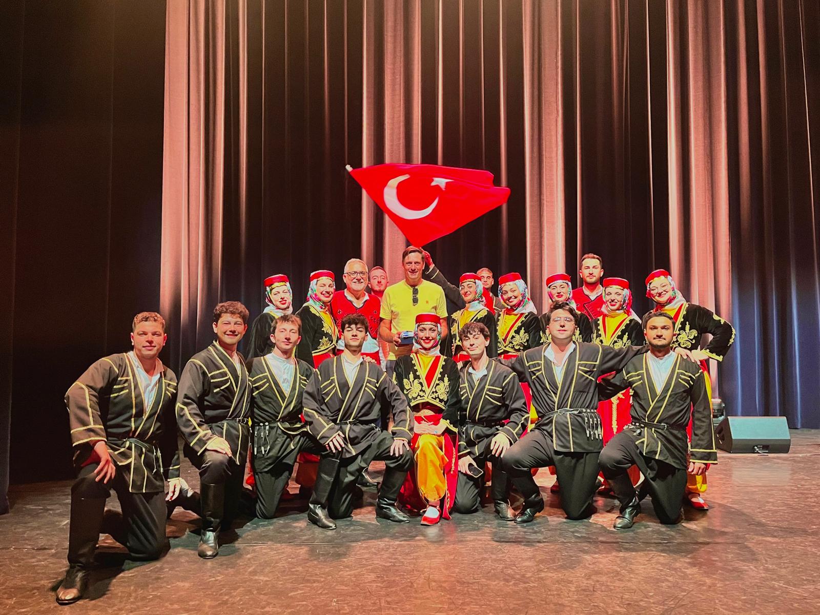 BUÜ Halk Oyunları Topluluğu Belçika’da Türkiye’yi temsil etti